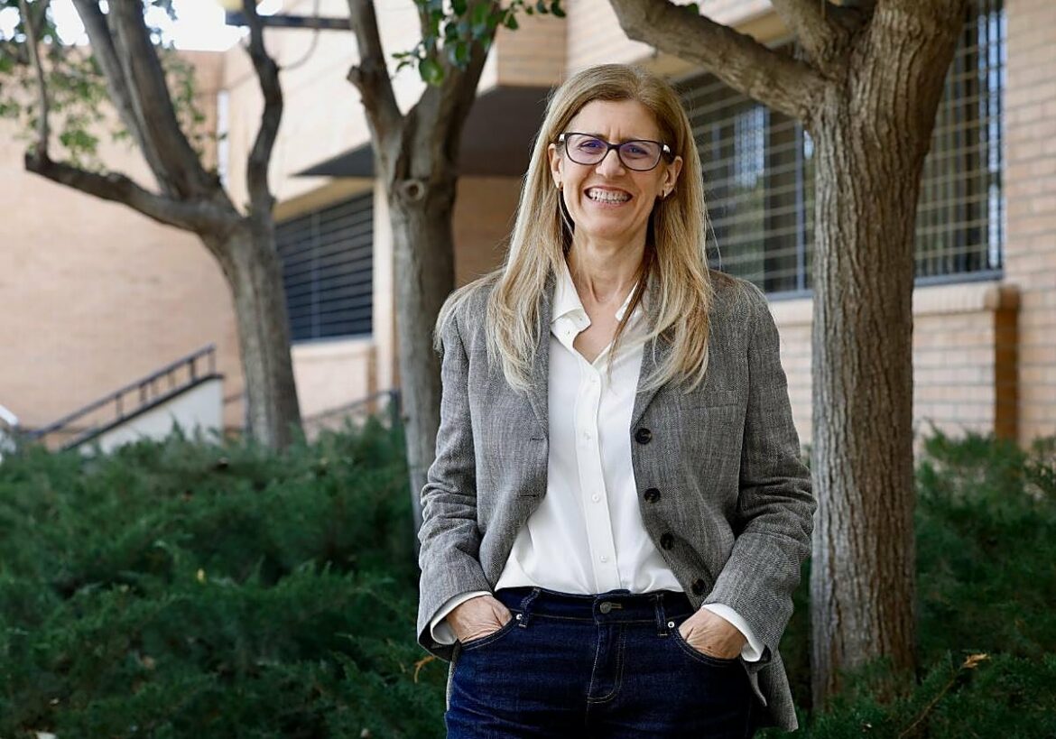 Senena Corbalán: «La UMU tiene que seguir siendo el ascensor social de la Región»