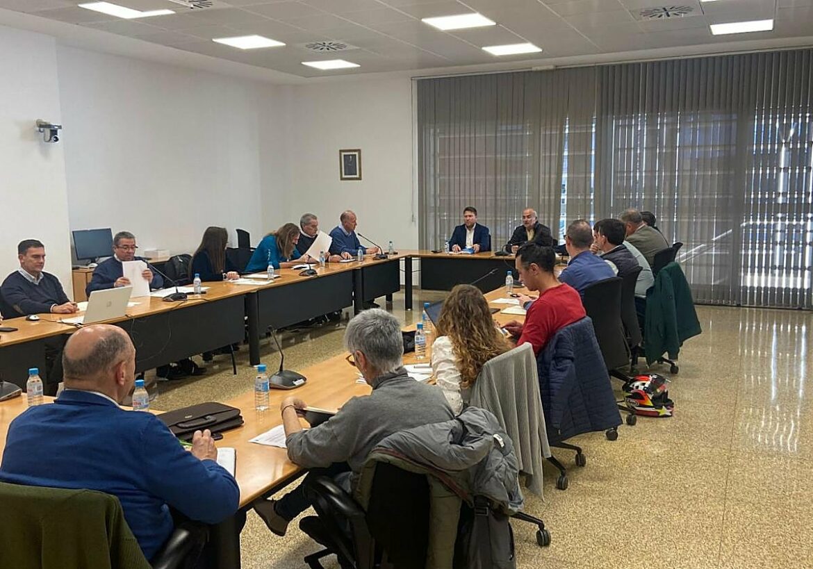 El Ministerio tiene pendiente dos peticiones de Murcia para el insecticida antipulgones