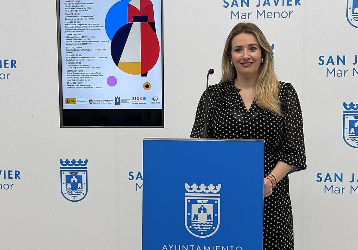 Un servicio gratuito ofrece ayuda en casa en San Javier para cuidar a mayores y personas con discapacidad