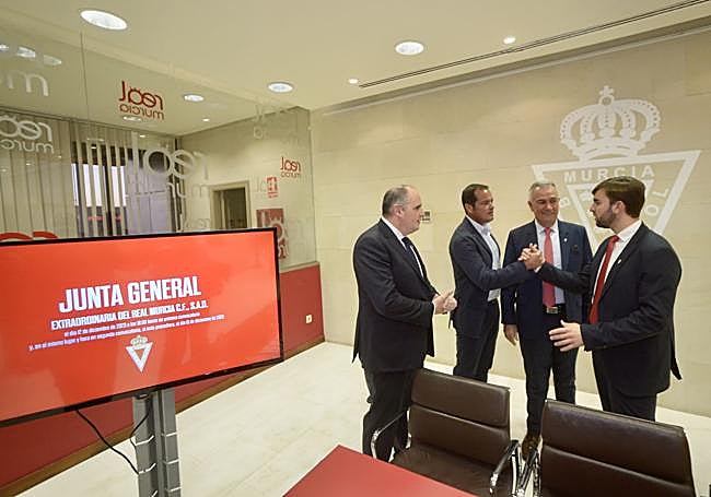 Optimismo en el club. El Consejo de Administración recibió luz verde a su plan.