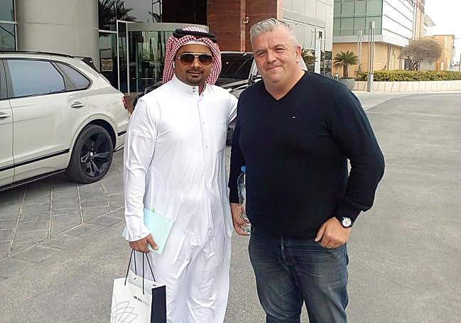 Jorge Castillo, de Acrimur, con un cliente iraní.