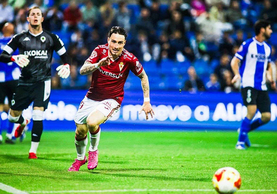 El Real Murcia se hunde en el clásico