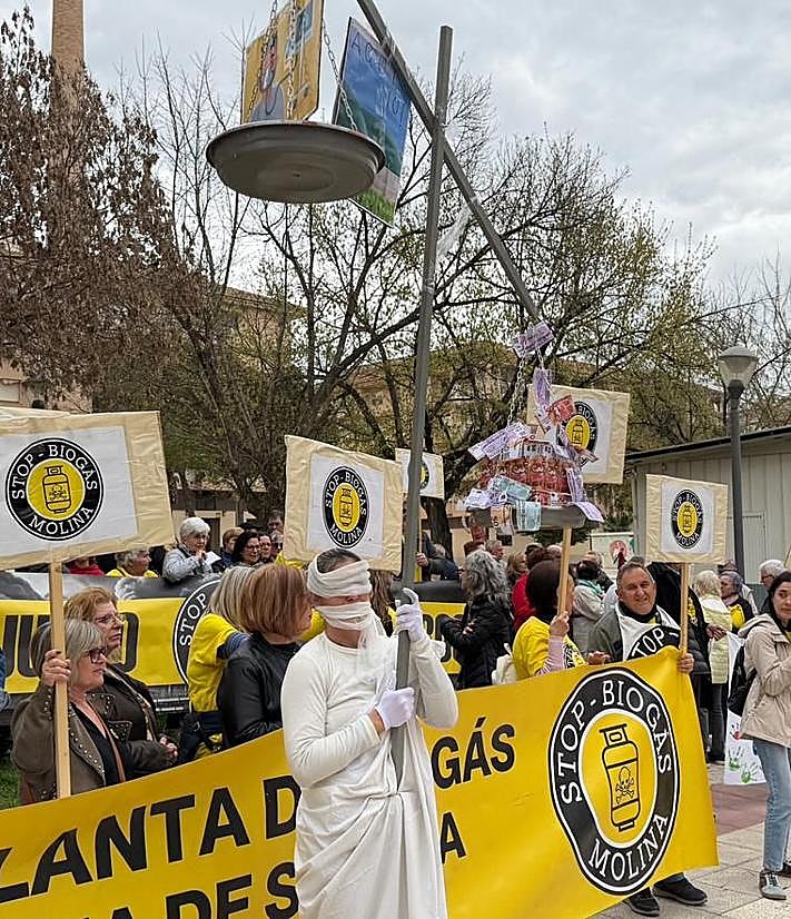Imagen secundaria 2 - Vecinos de Molina piden la paralización de las obras de la planta de biogás