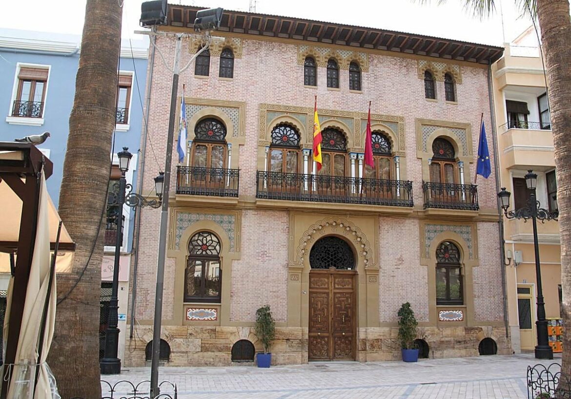 El plan de reasfaltado de Águilas empieza en la calle Aire y llegará al polígono industrial