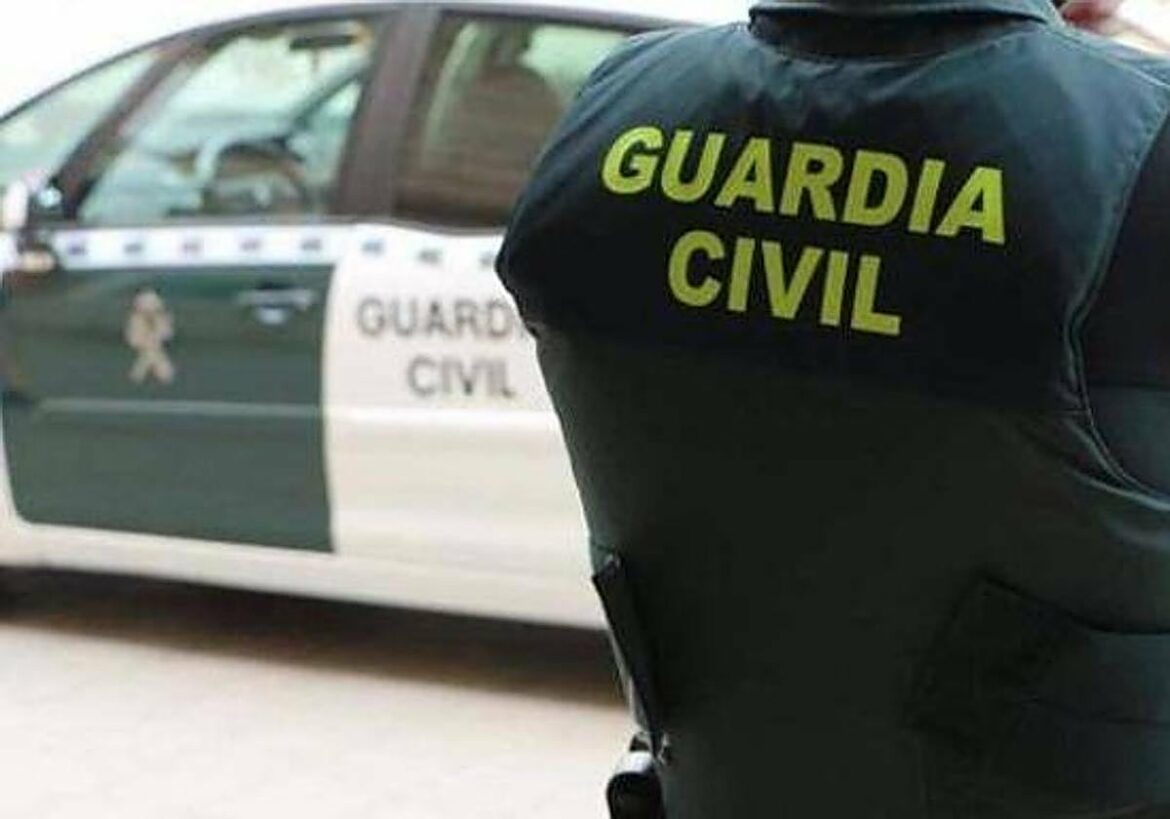 Detenido en el aeropuerto de la Región por matar a un hombre de un disparo en la cabeza en Torrevieja