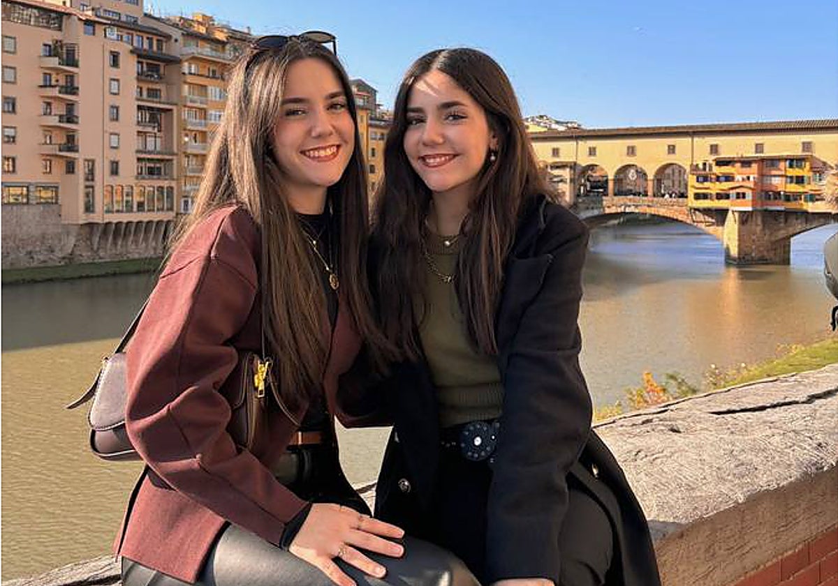 Cristina Rodríguez, número 8 en el EIR, y su hermana Celia, la 70 en el BIR.