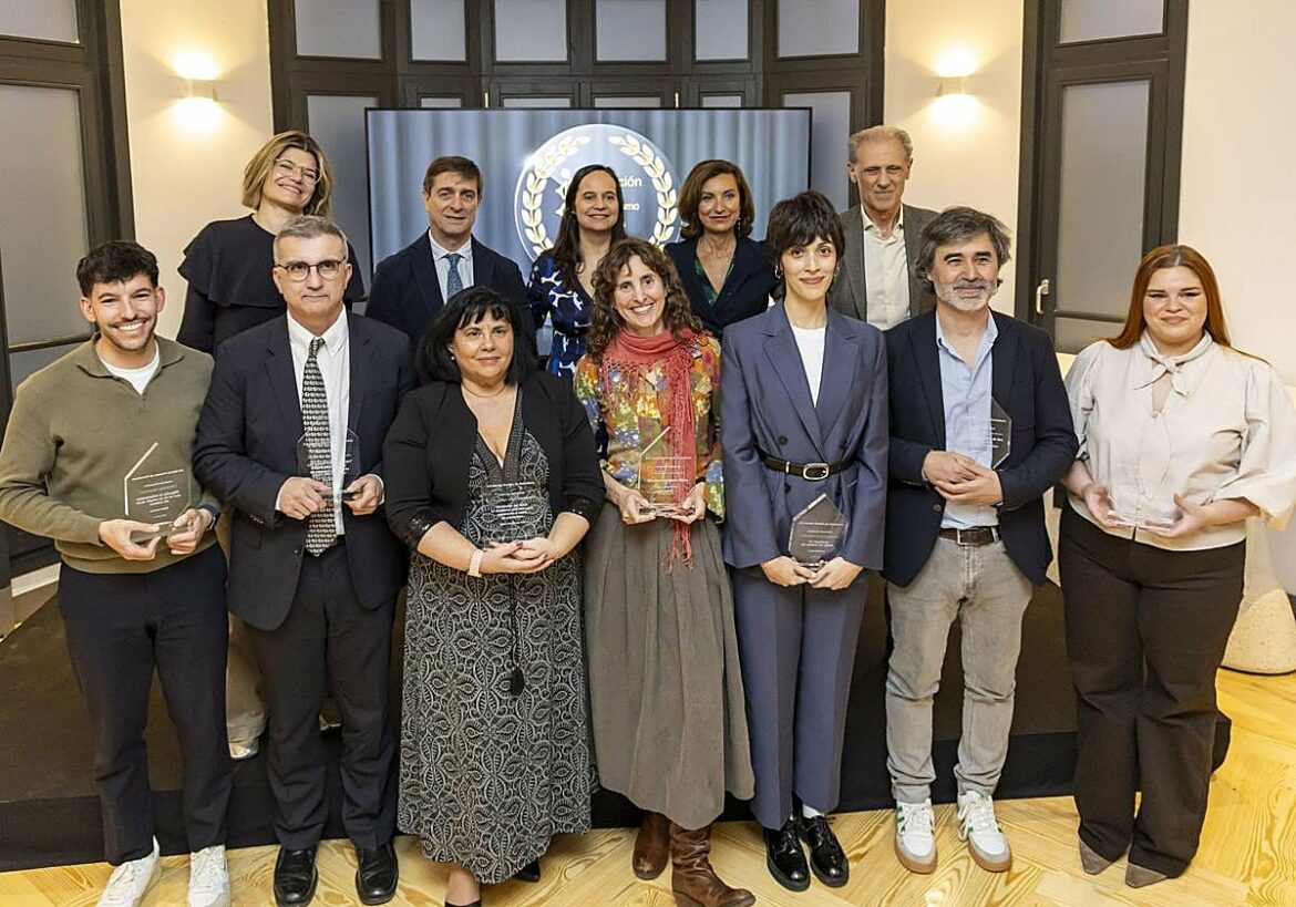 Isabel Manzano, de LA VERDAD, gana uno de los Premios de Periodismo de la Fundación Grünenthal