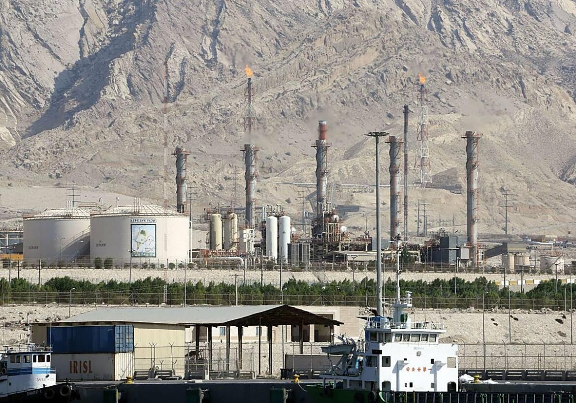 Irán denuncia que EE UU e Israel han atacado la planta de gas más grande del mundo y se dispara el precio del petróleo