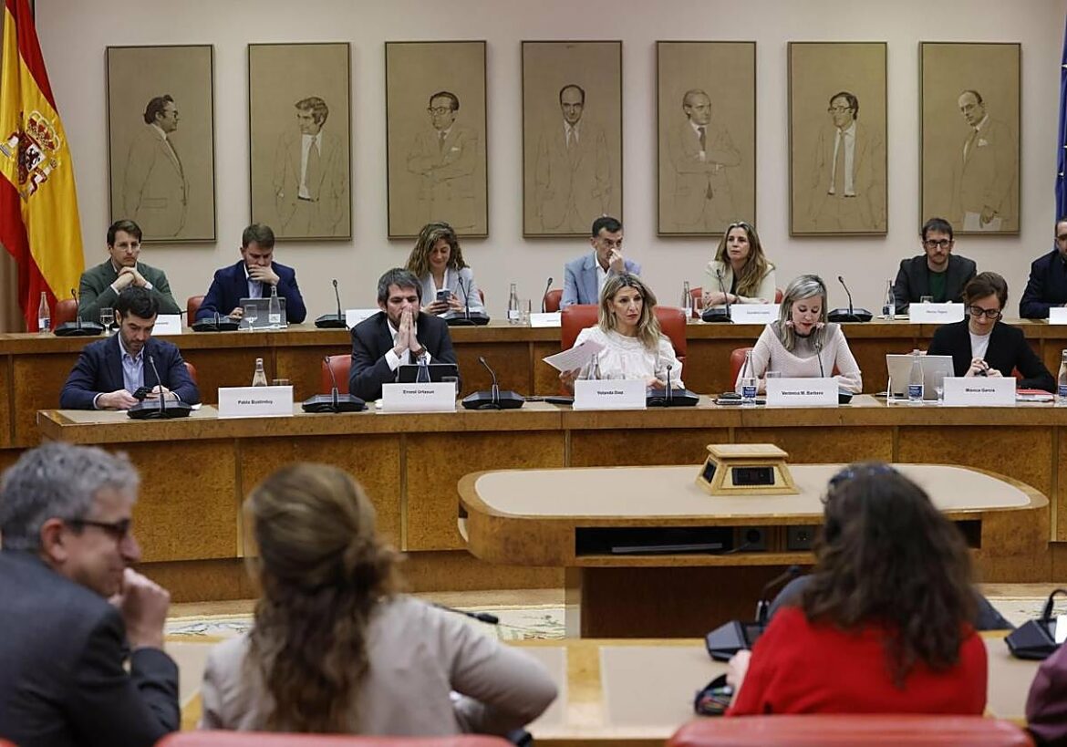 Sumar llama a la movilización para «hacer sudar» a Junts con el decreto de vivienda