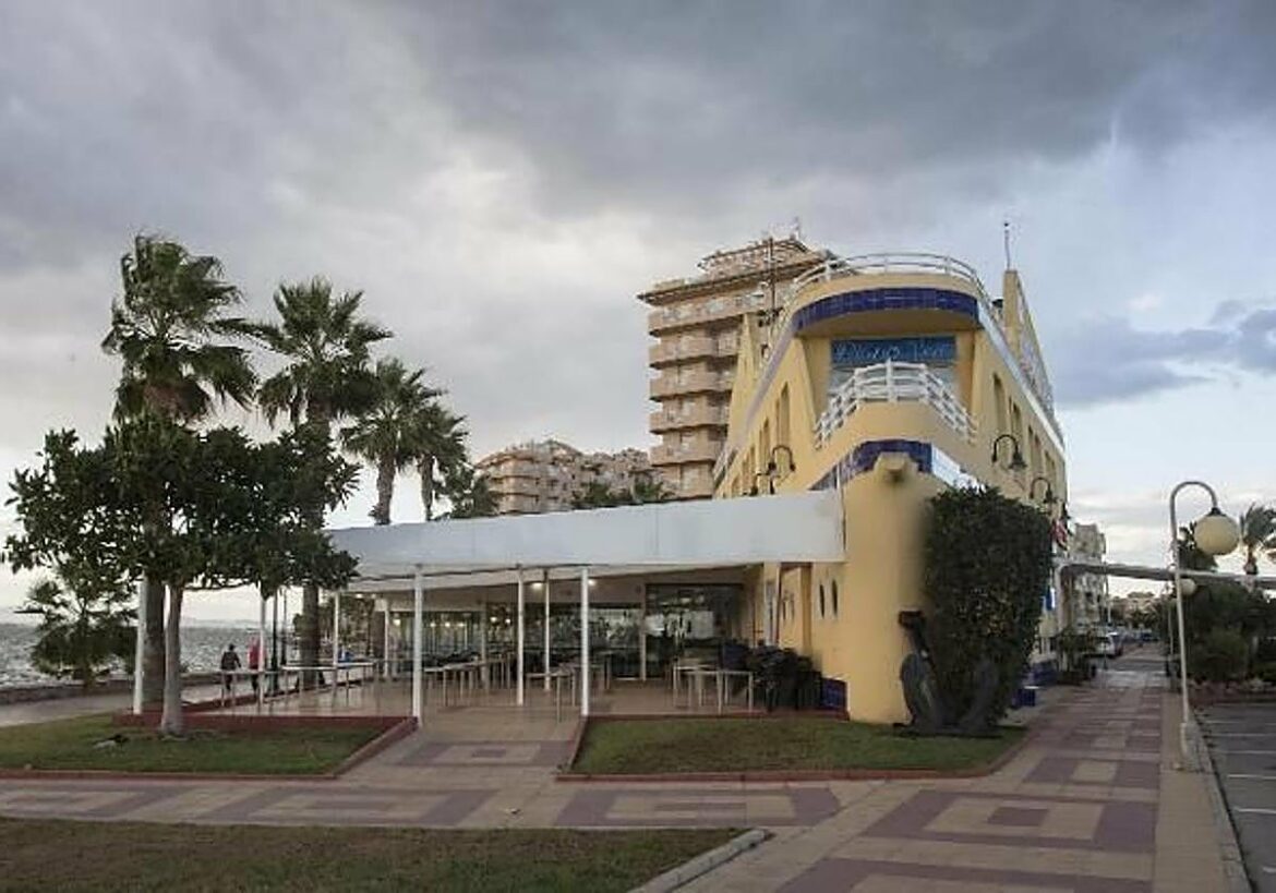 El Consejo Jurídico anula el intento del Ayuntamiento de San Javier de recuperar los terrenos ocupados por el bar Paquebote de La Manga