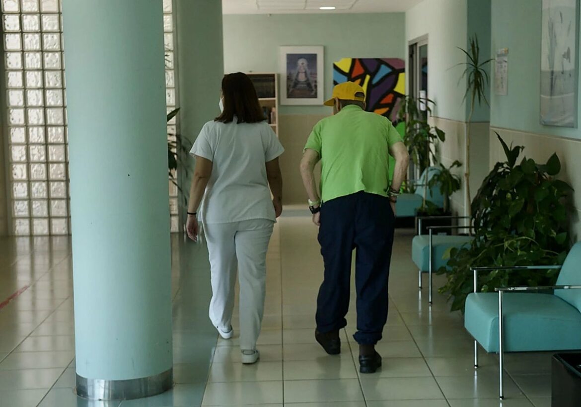 La lista de espera de la Dependencia cae un 7,6% en el primer trimestre en la Región de Murcia