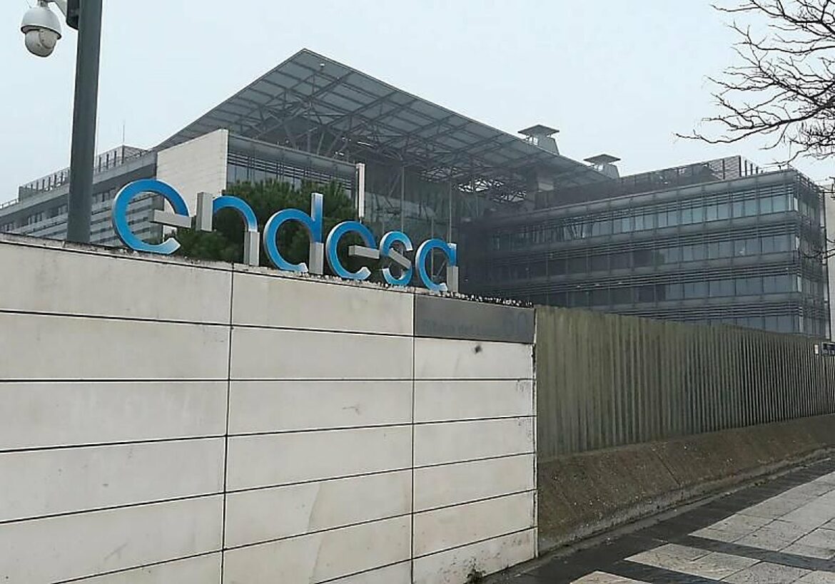 Endesa concentra la nueva oleada de expedientes de Competencia por el gran apagón