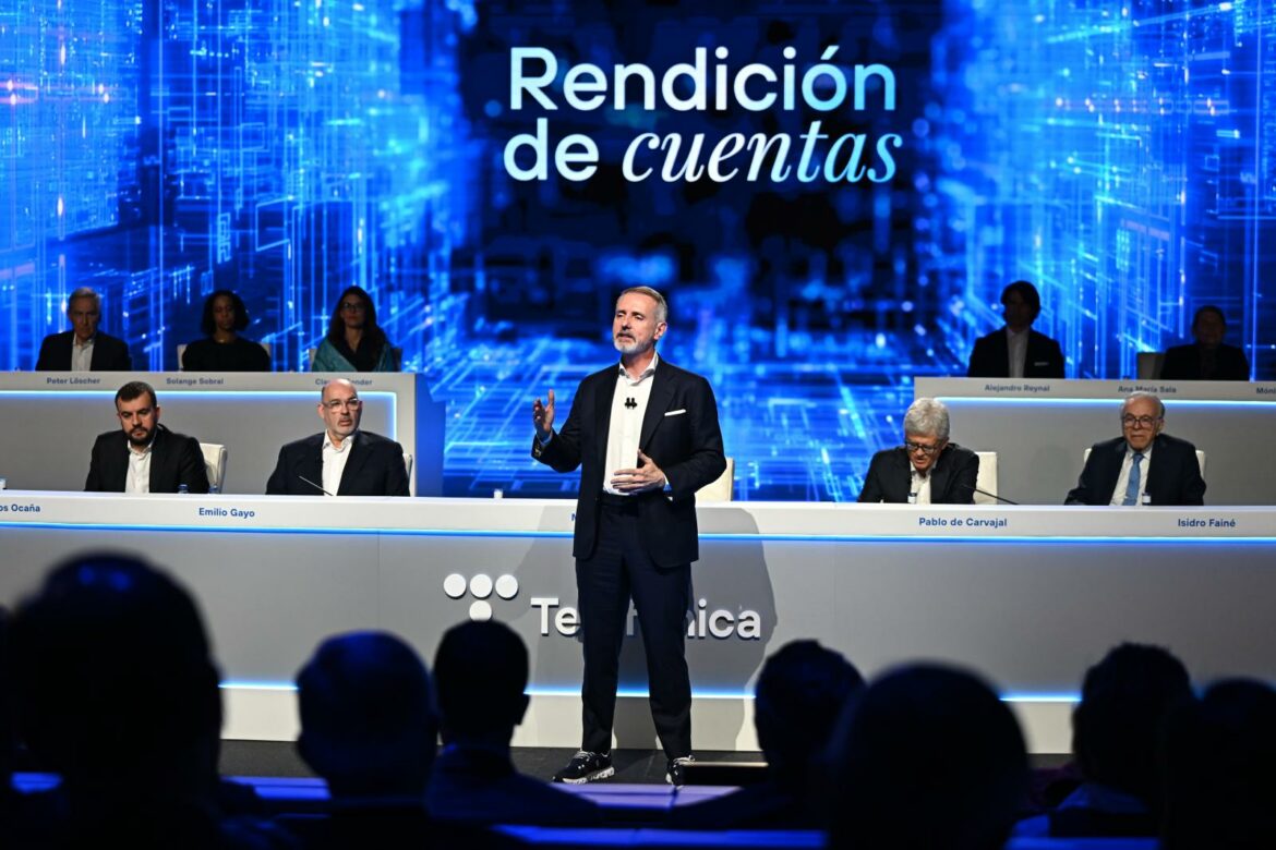 Telefónica vende su filial en México por 389 millones, pero con minusvalías