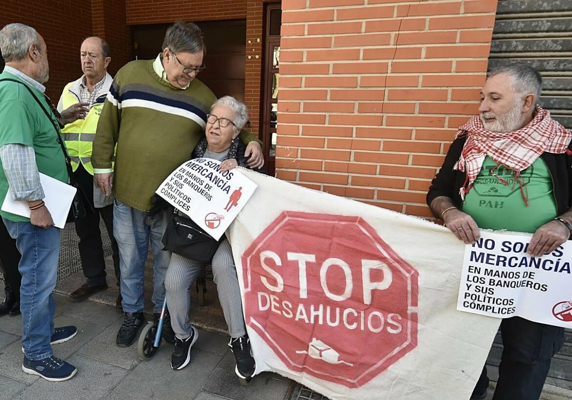 Aplazado hasta después de verano el desahucio de una vecina de Alcantarilla: «Nadie quiere alquilar»