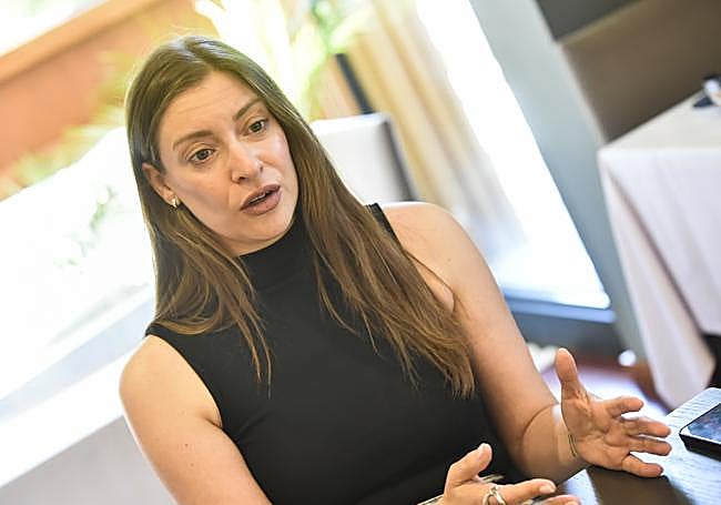 Ester Muñoz: «Lo que hace López Miras en la Región de Murcia es lo que hará Feijóo en España»