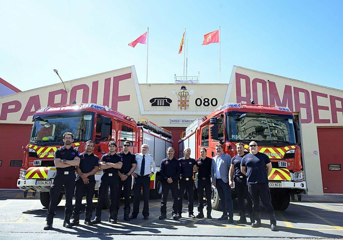 Los bomberos de Murcia estrenan dos nuevos camiones para emergencias en zonas de difícil acceso