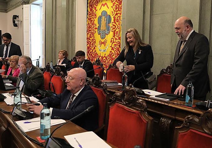Partido Popular y Vox se torpedean en el Pleno de Cartagena sus mociones sobre la inmigración