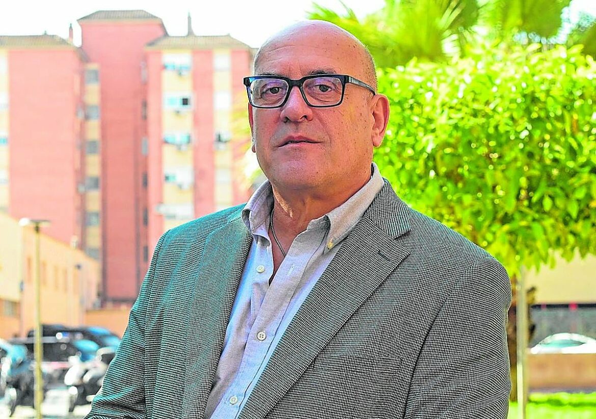 Antonio González: «El nuevo decreto puede acabar con las diferencias entre policías locales»