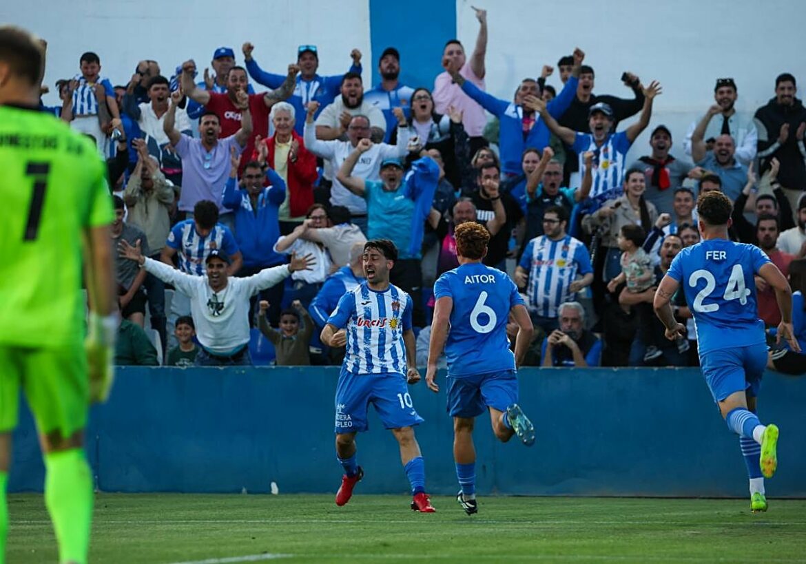 El Águilas abraza el liderato en el derbi