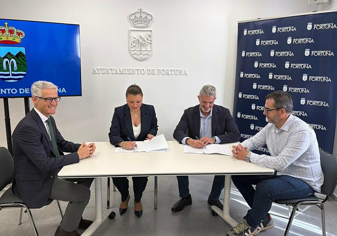 Lanzan un proyecto de recogida selectiva de textil y calzado en Fortuna