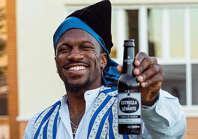 La sonrisa de Dylan Ennis seguirá siendola del UCAM Murcia hasta junio de 2027