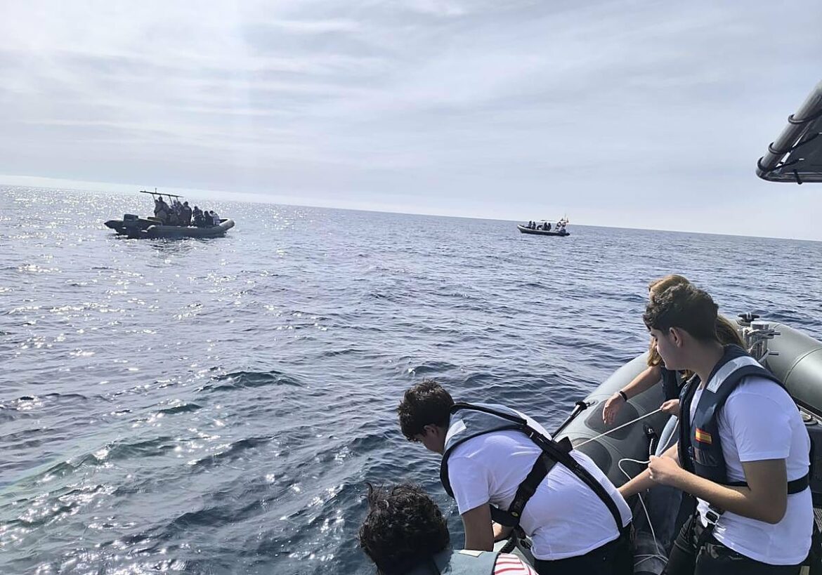 Un programa educativo acerca el fondo oceánico a 240 estudiantes de Cartagena