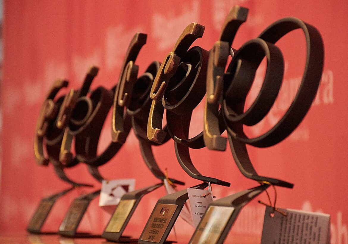 La Cámara de Comercio premia este año a José María Albarracín, Golosinas Vidal, al UCAM de baloncesto, Odin y Cammmpillo