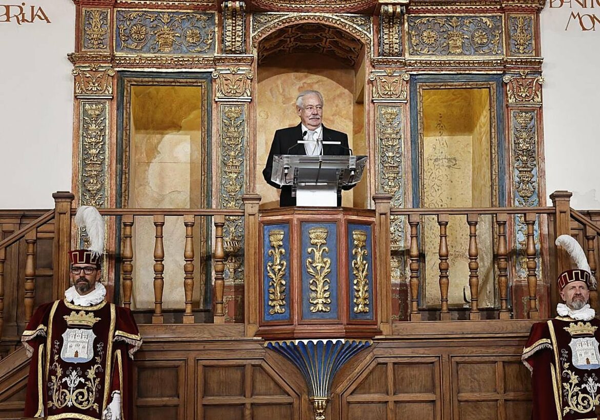 Celorio celebra en la casa de Cervantes la «iconoclastia» de su genio