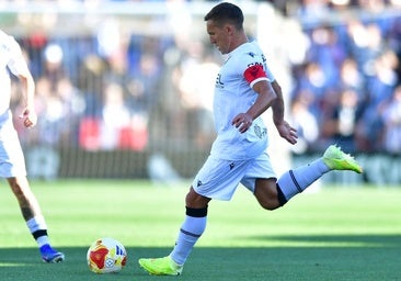 Otro final fatídico en Elda aleja al Cartagena del ‘playoff’