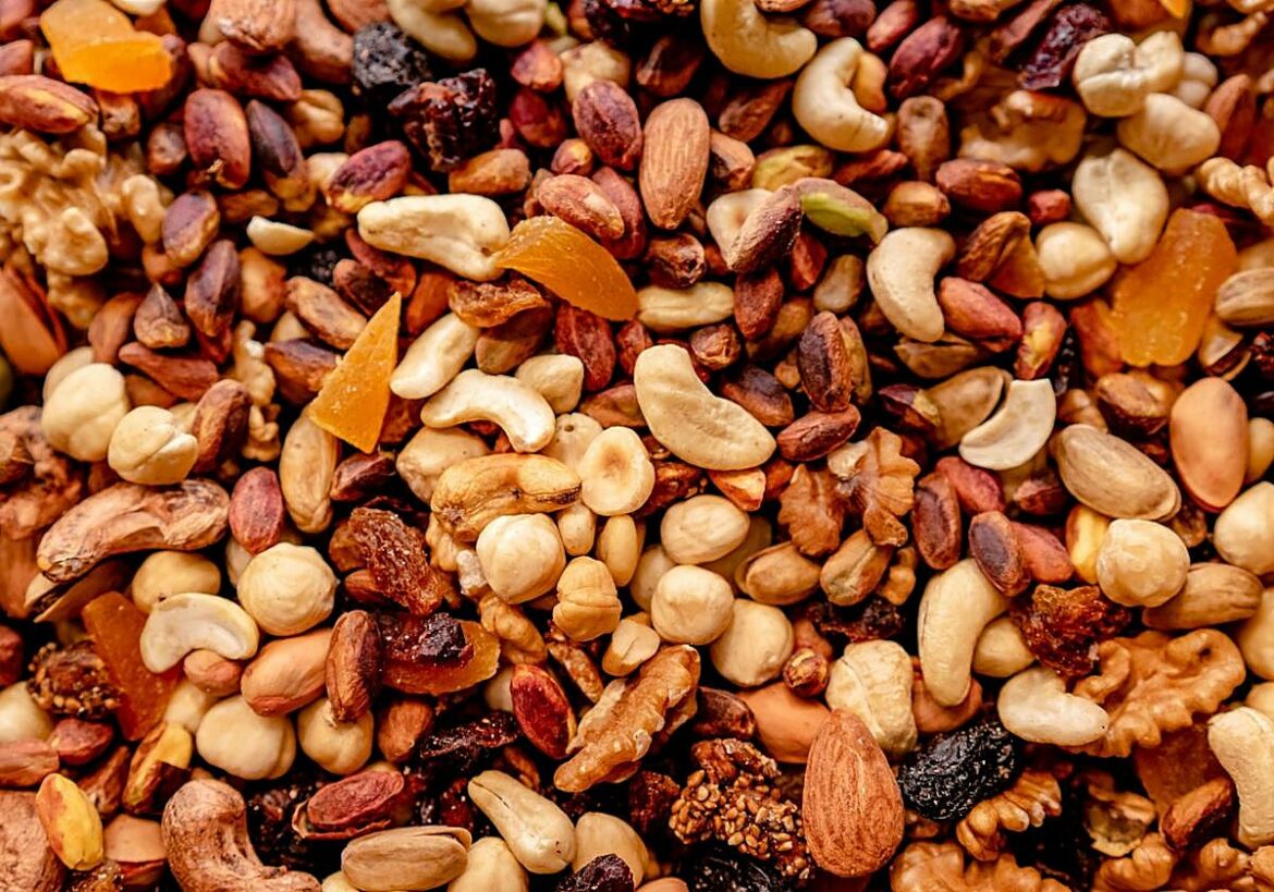 Por qué deberías poner a remojo los frutos secos antes de comértelos