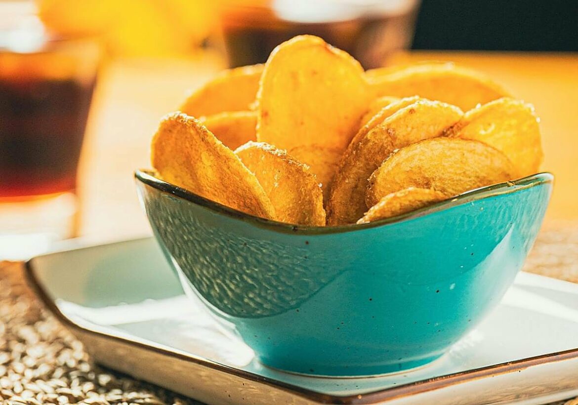 El nutricionista Pablo Ojeda desvela por qué no puedes dejar de comer patatas fritas: «No es tu culpa»