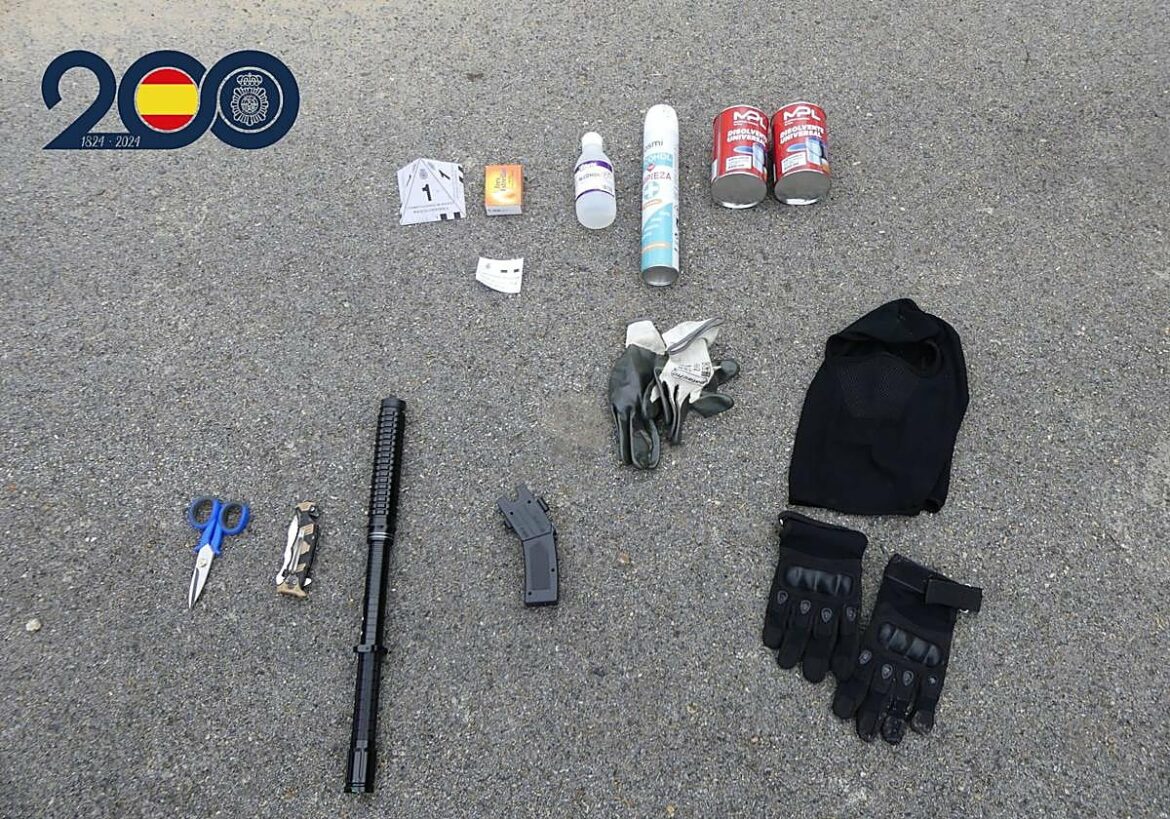 Detenido por amenazar a sus excompañeros de trabajo con un táser en Molina