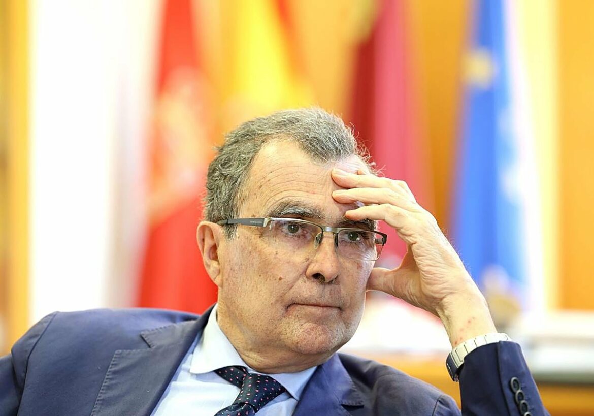 Fallece José Ballesta, alcalde de Murcia, a los 67 años de edad