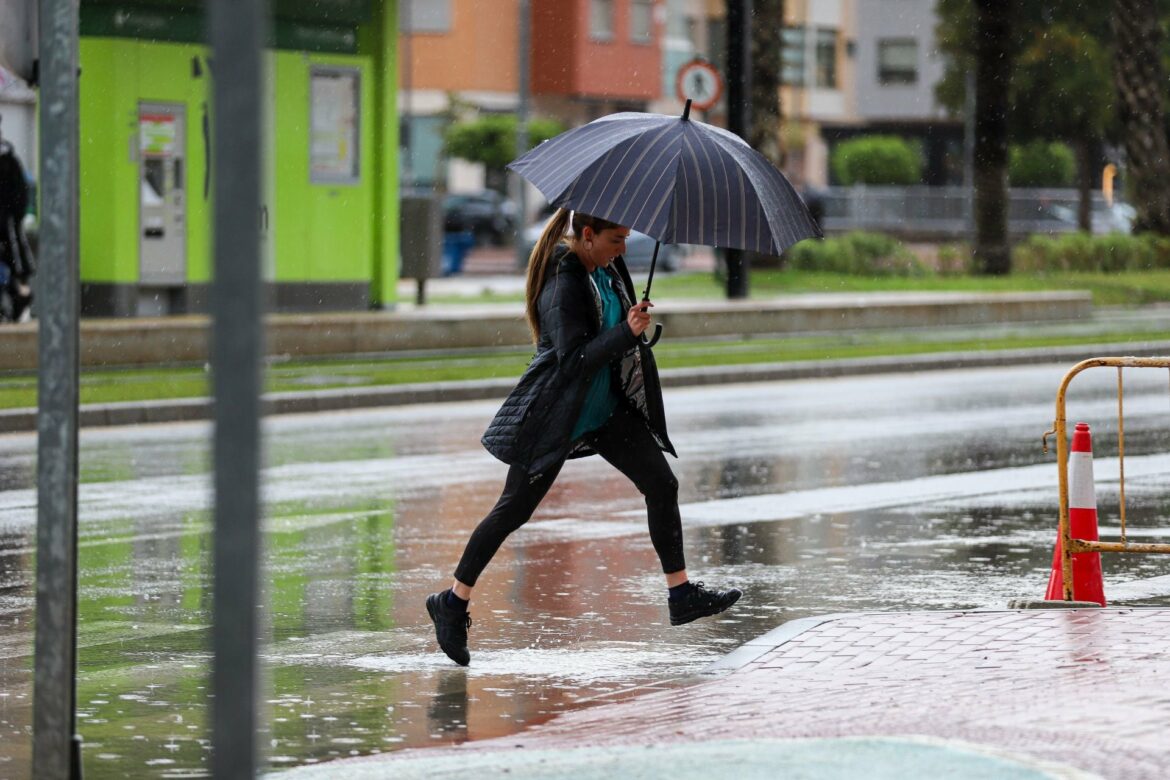 Las tormentas sacuden el litoral de la Región y dejan más de 50 litros en una hora en Cartagena y Los Alcázares