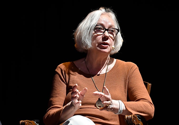 Reflexión en Murcia sobre las mujeres que transformaron la cultura, los derechos y el espacio público
