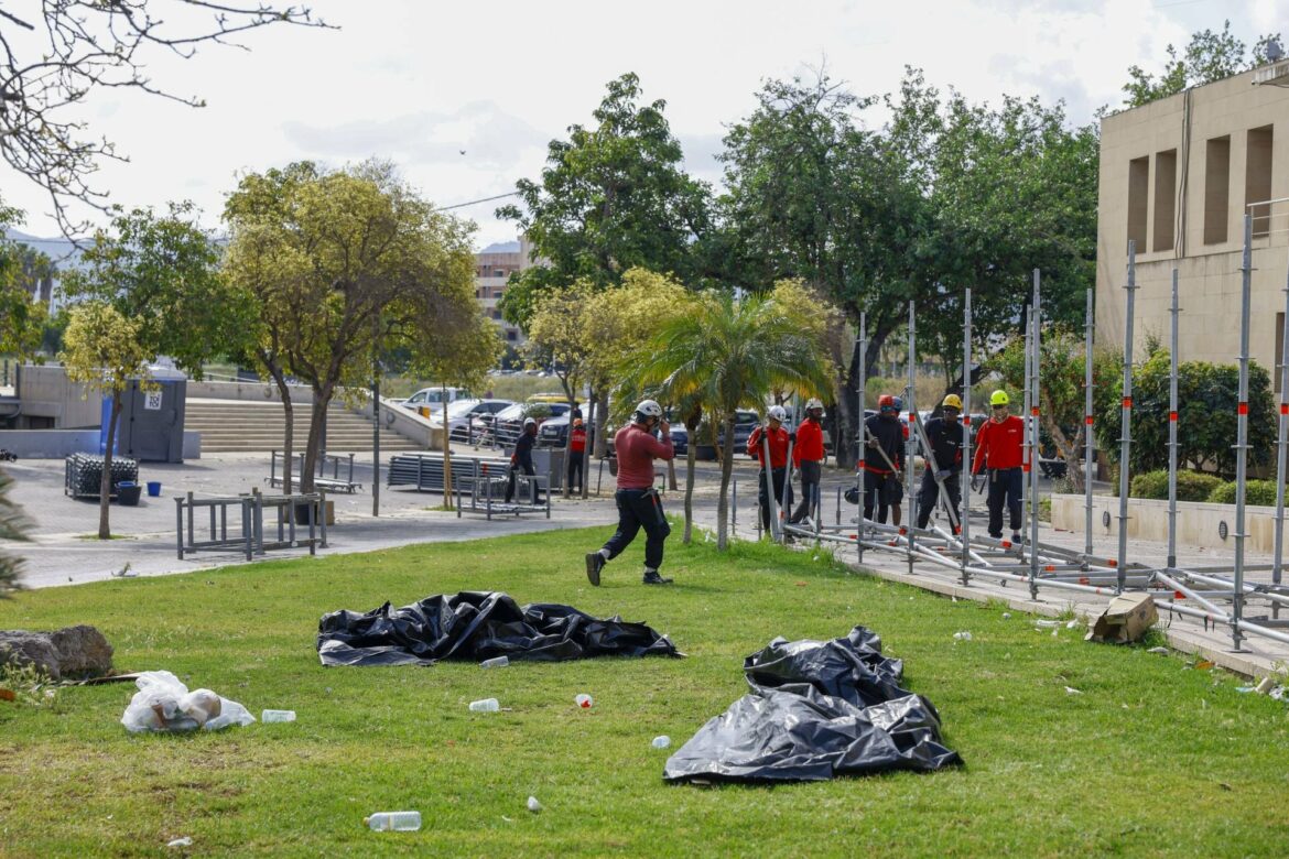 Quejas vecinales por la demora en la limpieza del recinto murciano de La Fica tras el festival Warm Up