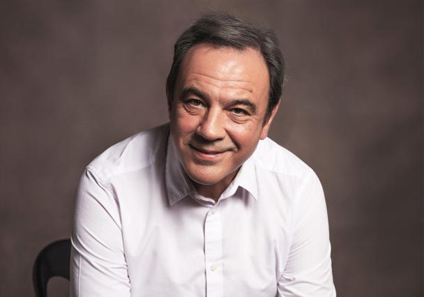 Vicente Olaya, periodista.