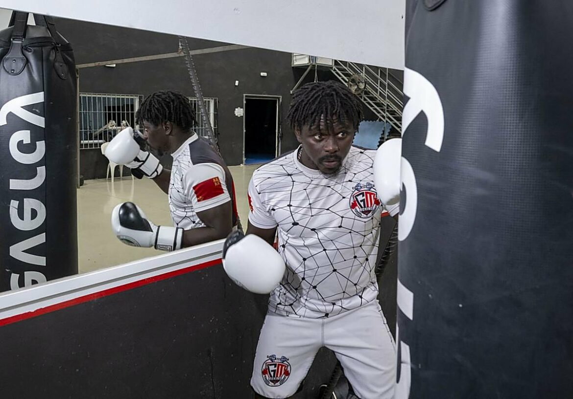 Diong Mendy, el socio de Messi refugiado en el boxeo