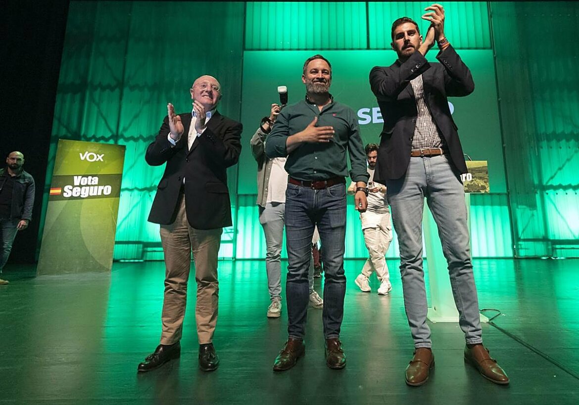 Las fugas de Vox sacuden el tablero municipal y llenan de incertidumbre Las Torres y Totana