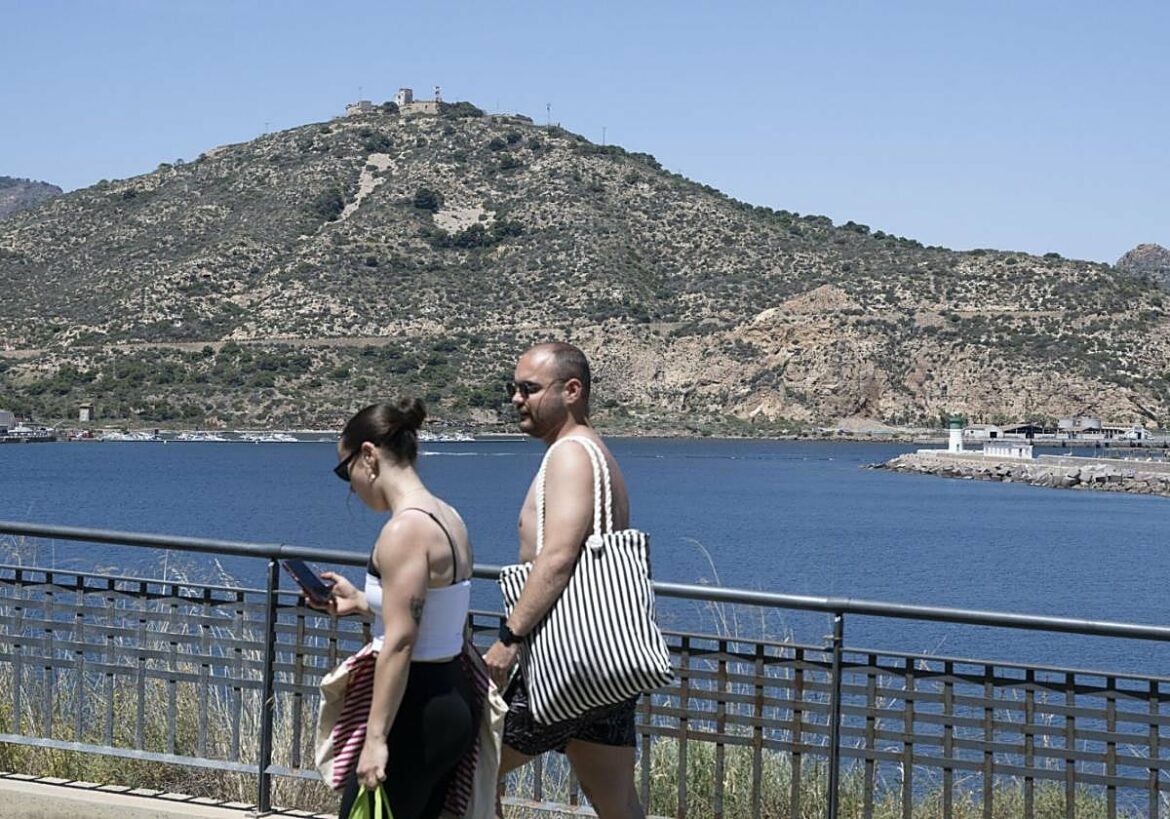Cuarenta alumnos de la ADLE de Cartagena reforestarán Galeras con 1,1 millones de fondos europeos
