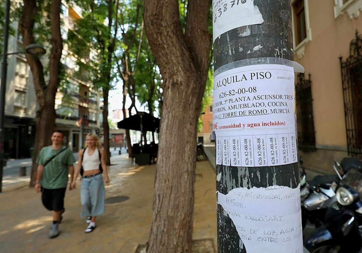 Los jóvenes de la Región de Murcia se emancipan antes que la media