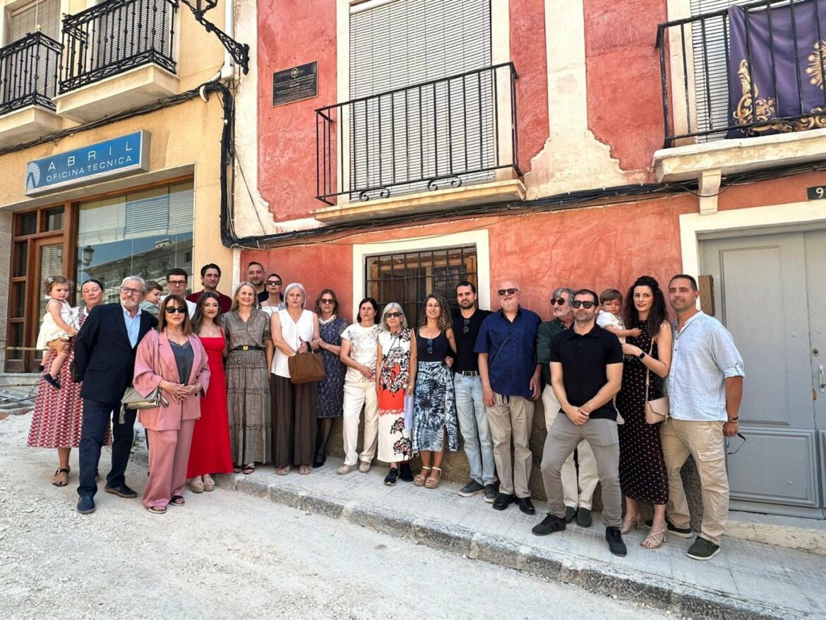 Homenaje y placa en Cehegín para el cronista Abraham Ruiz