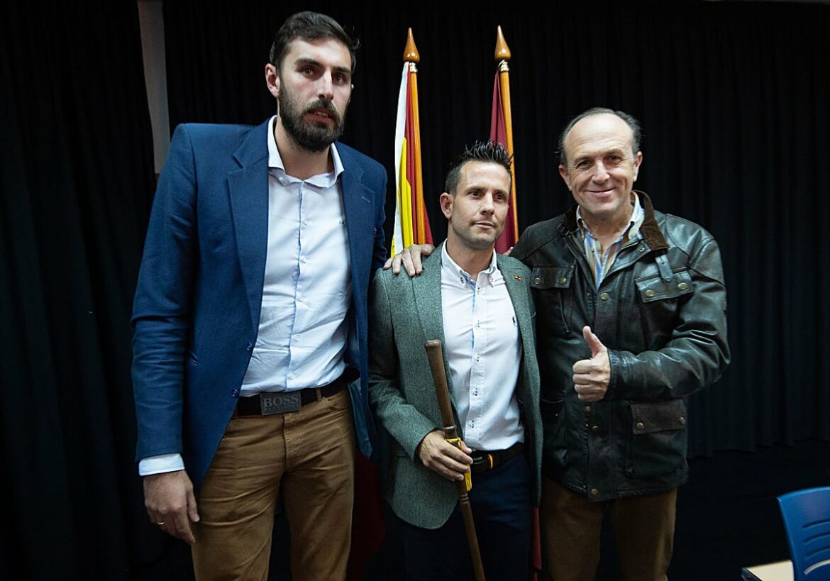 El expedáneo de Vox en Guadalupe abandona el partido para no estar «ni un minuto más» con Luis Gestoso