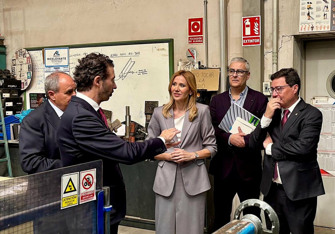 La Región enseña a Extremadura su potencial en el sector de defensa con Caetra y el impulso en tecnologías duales