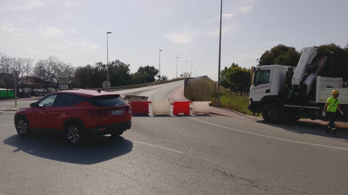 El corte de la carretera entre Torre Pacheco y El Jimenado eleva el tráfico en el centro