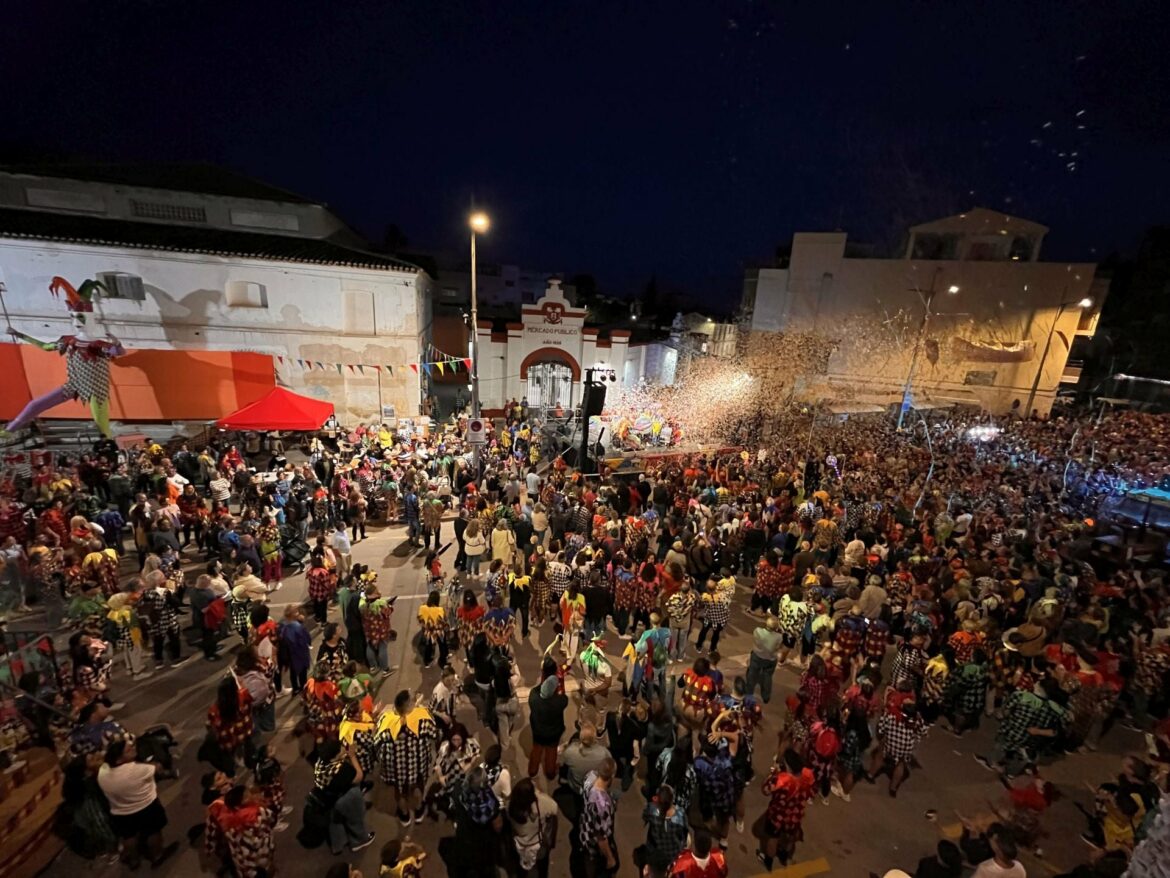 Las fiestas de Los Mayos llenan Alhama de Murcia de luz, sonido y color