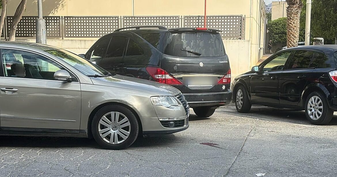 Herida una niña de 8 años al ser atropellada cuando iba al cole con su hermana en Beniel