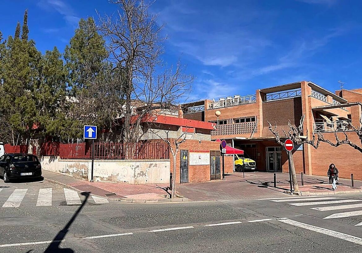 La alcaldesa de Alhama reclama que se amplíe ya el centro de salud