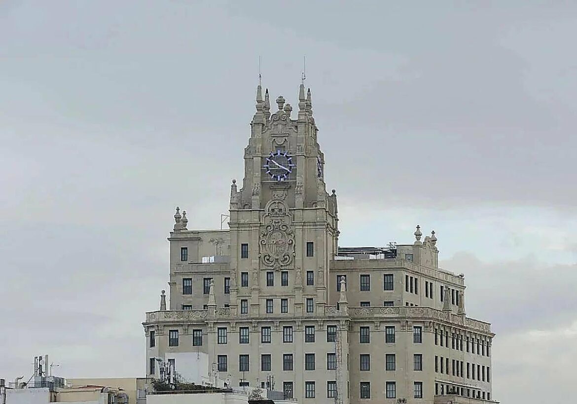 El cartagenero Tomás Olivo compra la histórica sede de Telefónica en Gran Vía por 200 millones