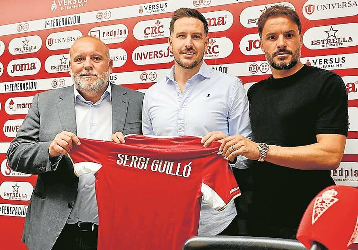 El primer Real Murcia de Guilló ya tiene arquitectos